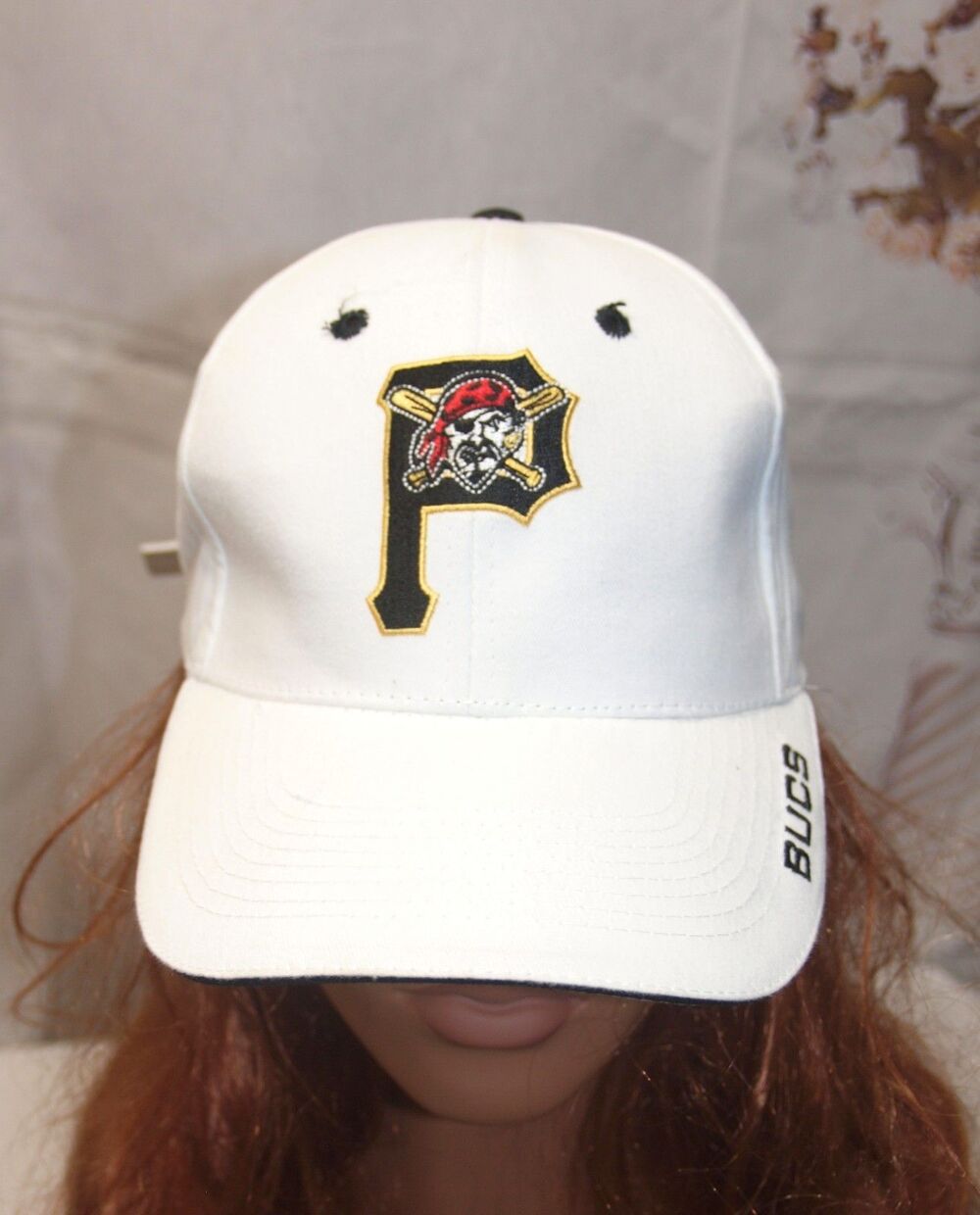 Pittsburgh Pirates BUCS Hat Baseball Cap Unisex Adult MLB 6WM Global White